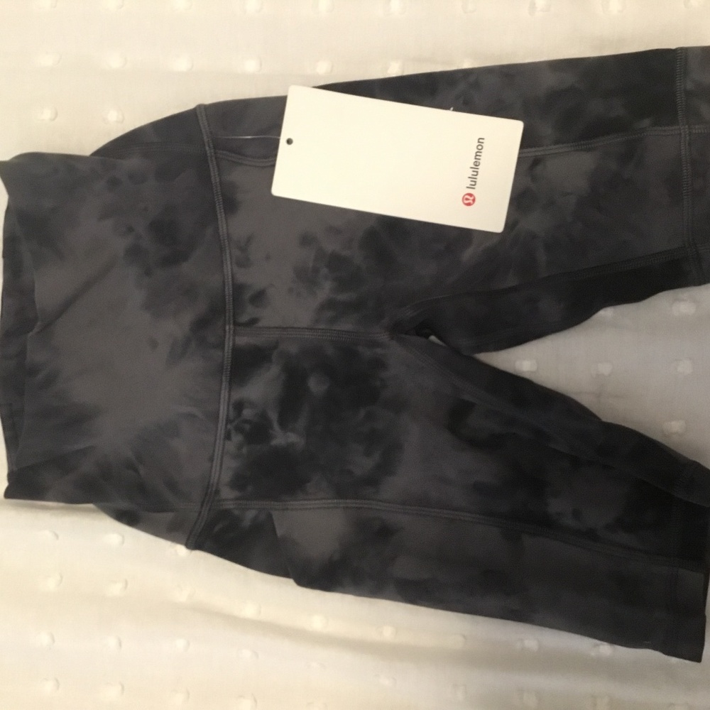 LuluLemon Align Short 8” Pockets
